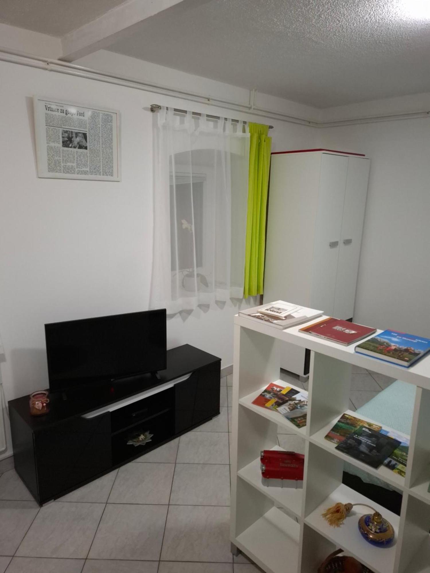 Apartma B & O Idrija Luaran gambar